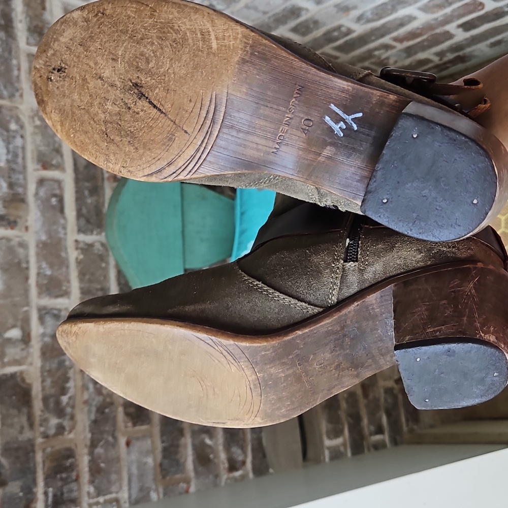 Sixtyseven Baxter Green Suede And Leather Strap Boots - Picture 6 of 9